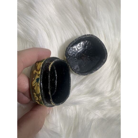 Vintage Paper Mache Trinket Box - Picture 10 of 10